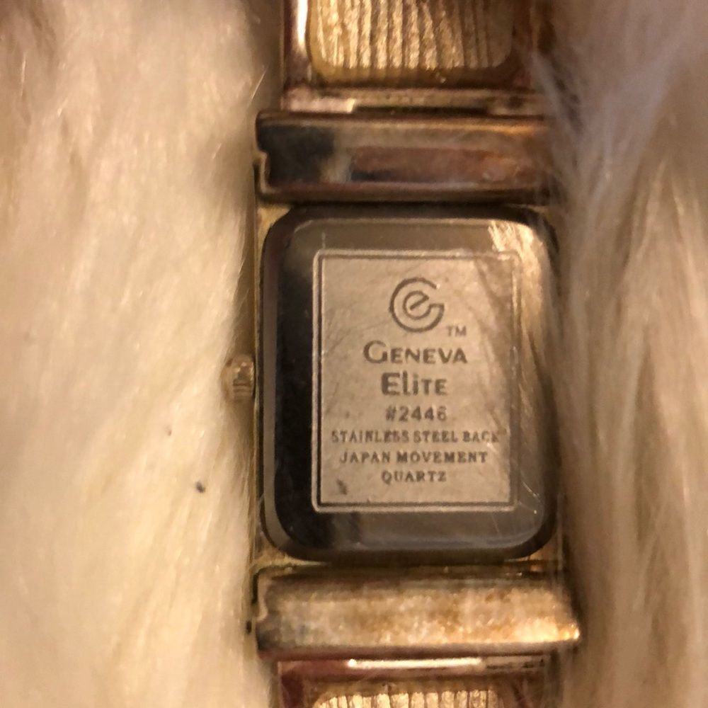 5 Geneva Ladies Watches Need Batteries - Picture 8 of 16